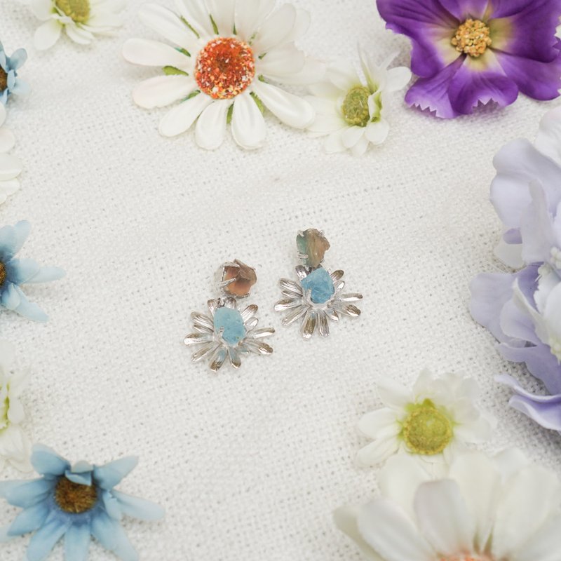 Calendula Earrings - 耳環/耳夾/耳骨夾 - 半寶石 