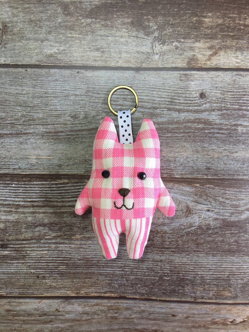 Pink Plaid-Cat Key Ring - พวงกุญแจ - ผ้าฝ้าย/ผ้าลินิน สึชมพู