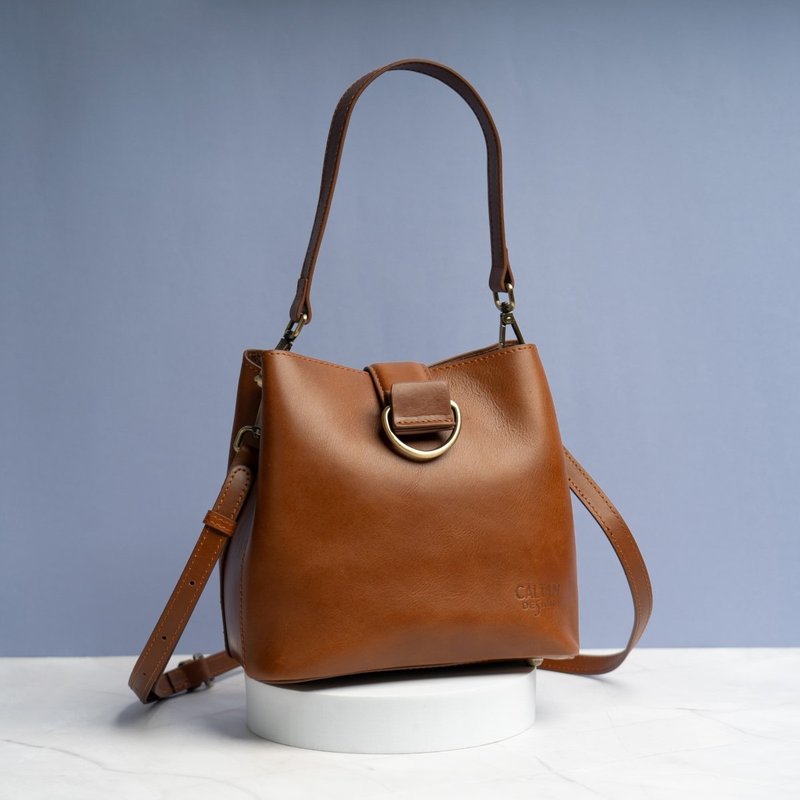 [24hr fast shipping] Retro D-ring genuine leather bucket bag-234060 two colors - Messenger Bags & Sling Bags - Genuine Leather Brown