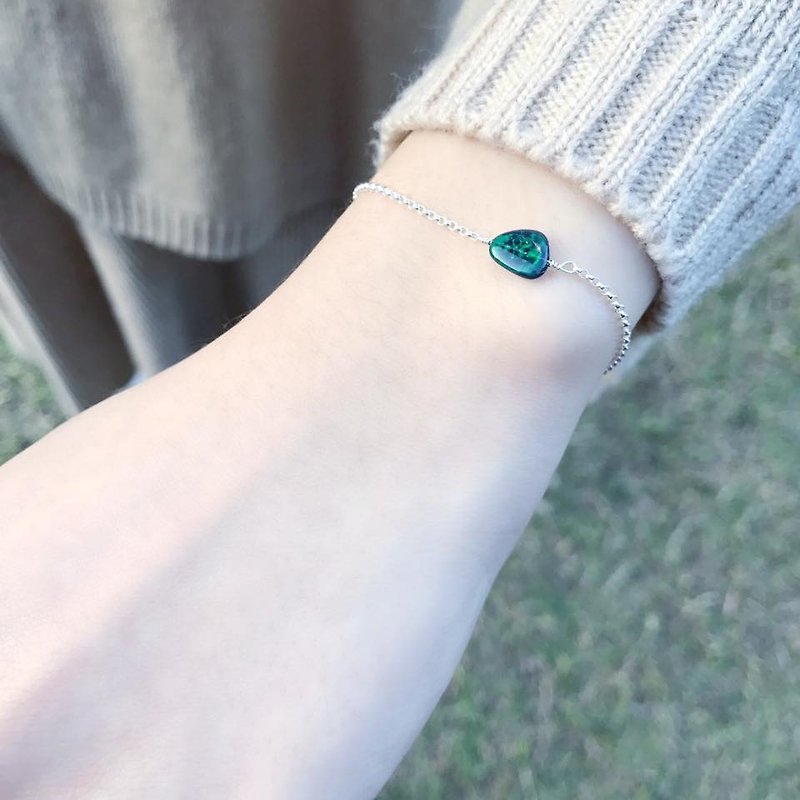 Mysterious Black Opal Gemstone Bracelet - สร้อยข้อมือ - เครื่องเพชรพลอย สีเขียว