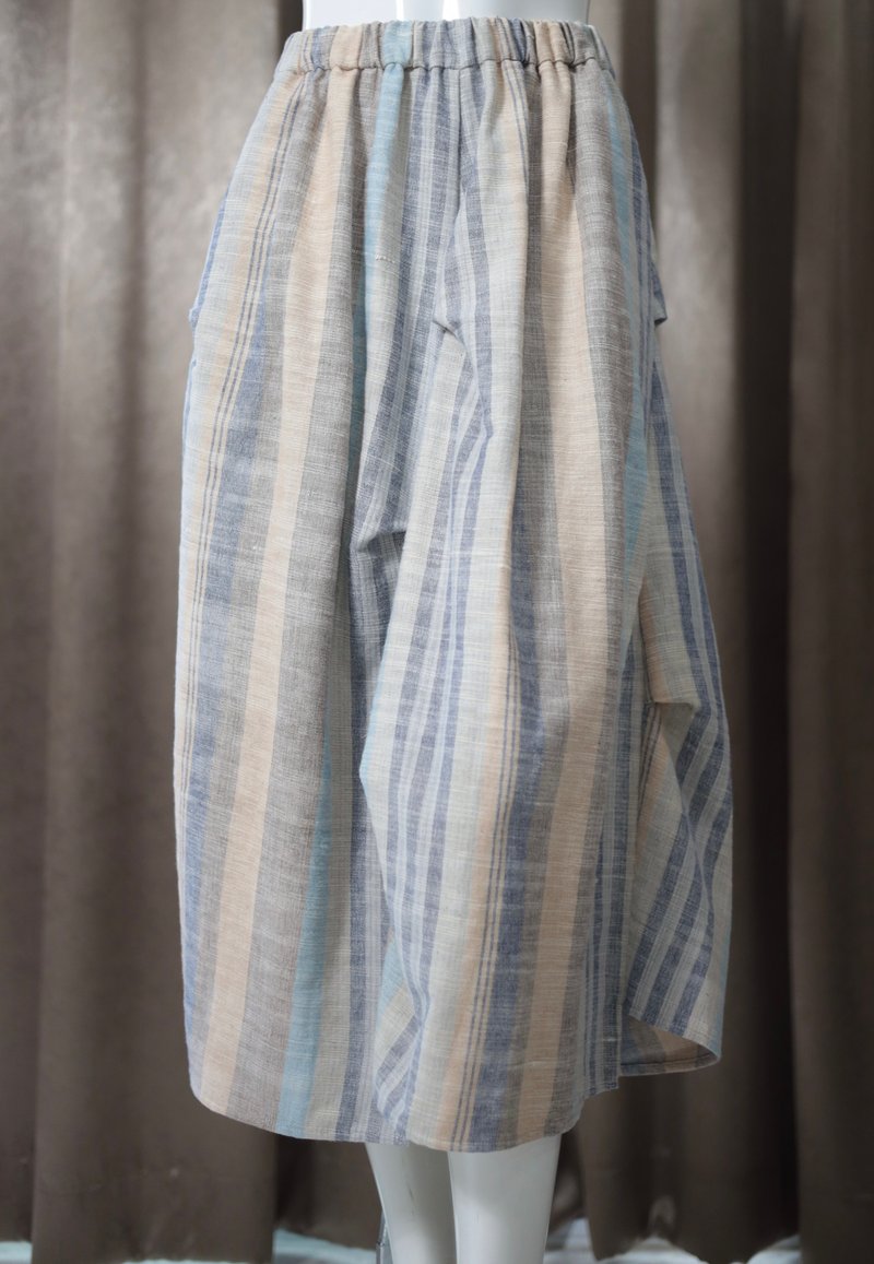 Loom & Leaf - Artisanal Tuck Skirt - 裙子/長裙 - 棉．麻 多色