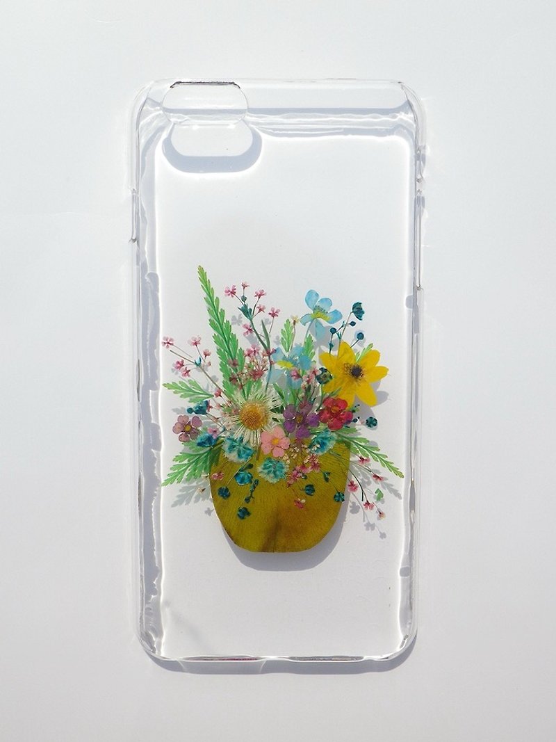 Handmade phone case, Pressed flowers phone case, Flower arrangement - เคส/ซองมือถือ - พลาสติก 