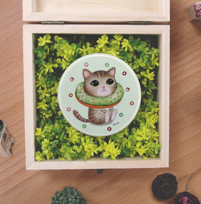 ChinChin Hand-painted Cat Double-sided Small Round Mirror-Matcha Donuts - อุปกรณ์แต่งหน้า/กระจก/หวี - วัสดุอื่นๆ สีเขียว