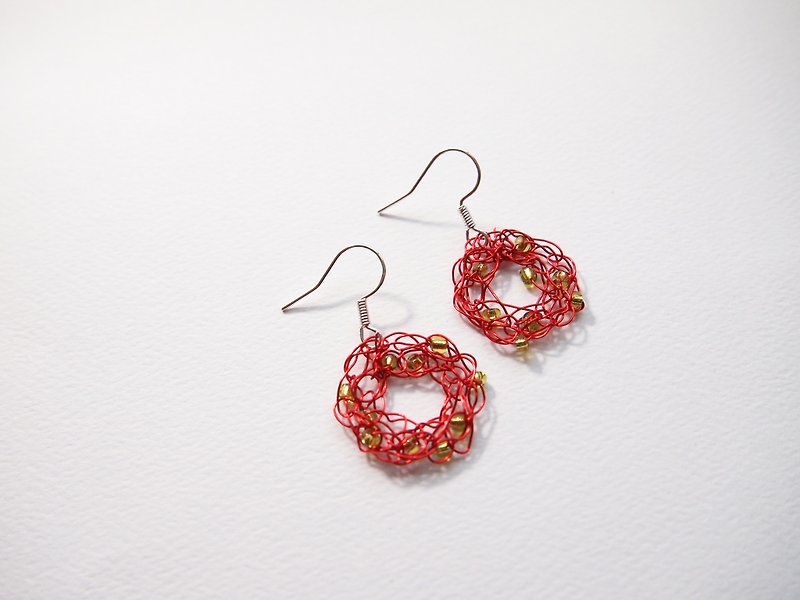 E054 cute hand braided Bronze wire orange donut shaped earrings - ต่างหู - วัสดุอื่นๆ สีส้ม