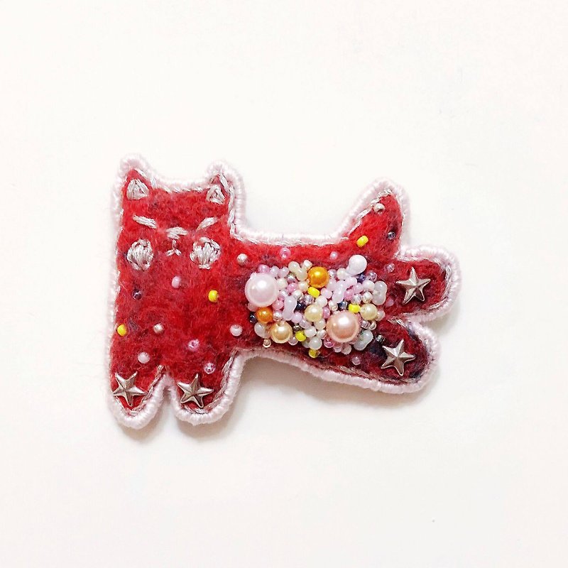 Koko Loves Dessert // I sell you youth - Magic cat BB hair clip - เครื่องประดับผม - งานปัก สีแดง