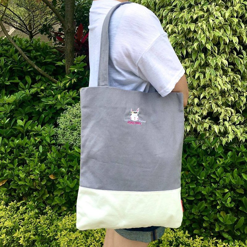 The.Playing.Forest-Cocomo Embroidery Canvas Tote / Grey,White - กระเป๋าแมสเซนเจอร์ - ผ้าฝ้าย/ผ้าลินิน สีใส