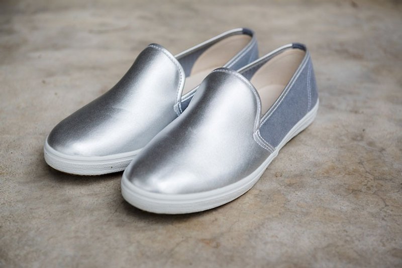 Baby Day Charm Silver MEN Style Comfortable MIT Children's Shoes Parent-child Men's Casual Shoes - รองเท้าลำลองผู้ชาย - วัสดุอื่นๆ สีเทา