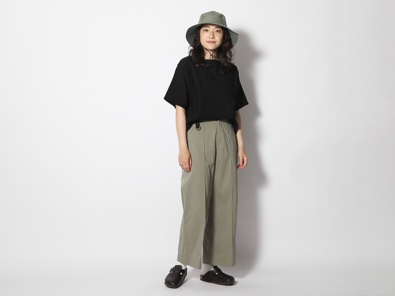 CO/PE/NY混紡船領套衫 黑色 - 女 T 恤 - 棉．麻 黑色