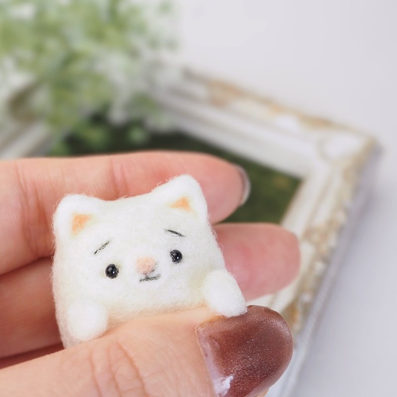 まゆねこの赤ちゃん単色(白ねこ・黒ねこ・ロシアンブルー)　-薄目orぱっちりおめめ- 羊毛フェルト - 玩偶/公仔 - 羊毛 白色