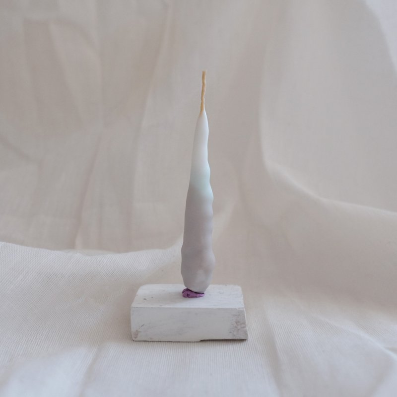 f i n g e r s | 中指頭蠟燭 handmade candle #middle finger - 香氛蠟燭/燭台 - 蠟 灰色