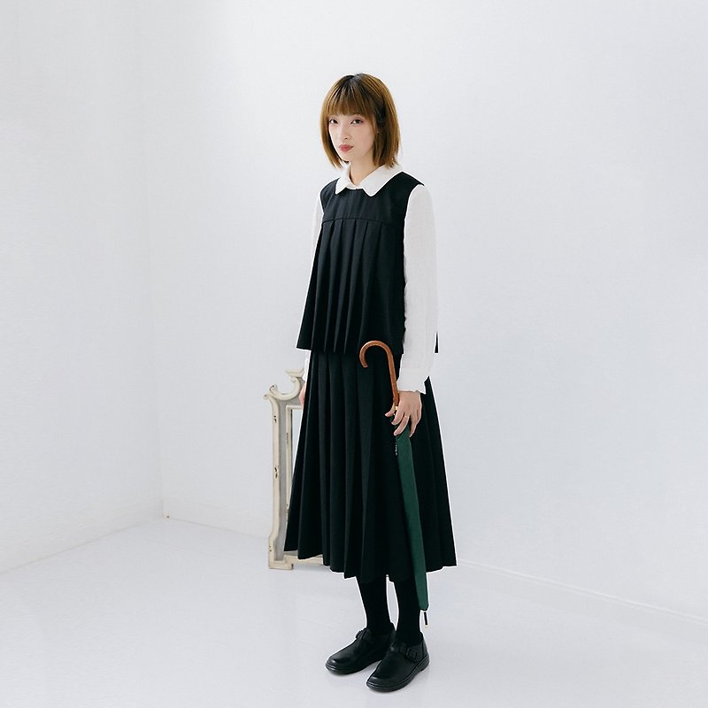 Worsted wool pleated vest top | tops | wool + cotton | independent brand | Sora-177 - เสื้อผู้หญิง - ขนแกะ สีดำ