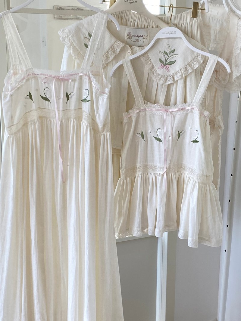 Lily of the Valley Embroidery Handmade Retro Forest Style Suspender Home Clothes Nightdress - ชุดนอน/ชุดอยู่บ้าน - ผ้าฝ้าย/ผ้าลินิน ขาว