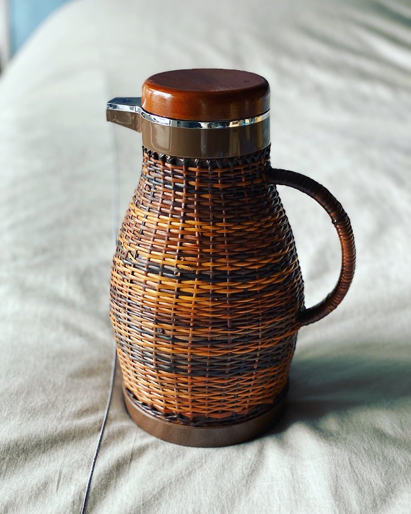 Zojirushi Rare Handmade Rattan Kettle Coffee Pot Magic Bottle Insulated Pot Used - กระบอกน้ำร้อน - วัสดุอื่นๆ สีนำ้ตาล