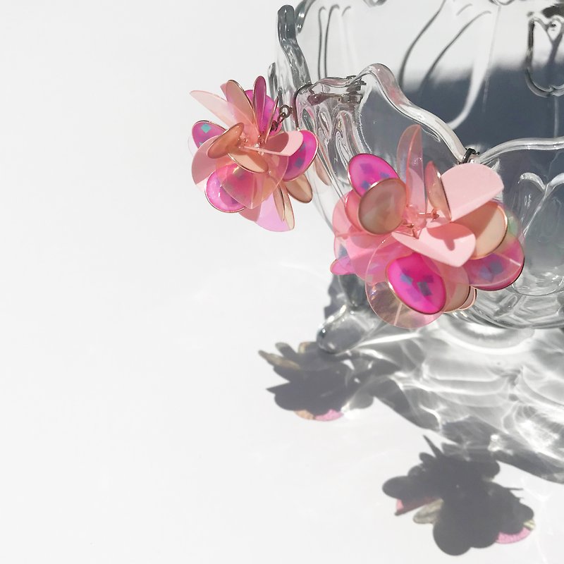 <Hydrangea.pony pink style> Hand-designed resin earrings/dangling style/earring - ต่างหู - วัสดุอื่นๆ สึชมพู