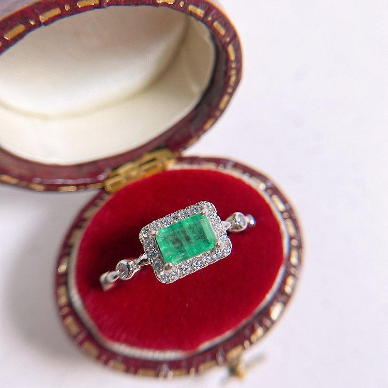 Natural emerald emerald ring 0.49 carat May birthstone natural inclusions - General Rings - Gemstone Green
