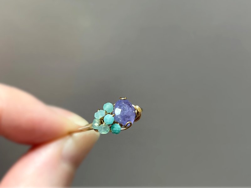 Maries garden - Tanzanite Amazonite Blue Opal Wire Ring - แหวนทั่วไป - เครื่องเพชรพลอย สีน้ำเงิน