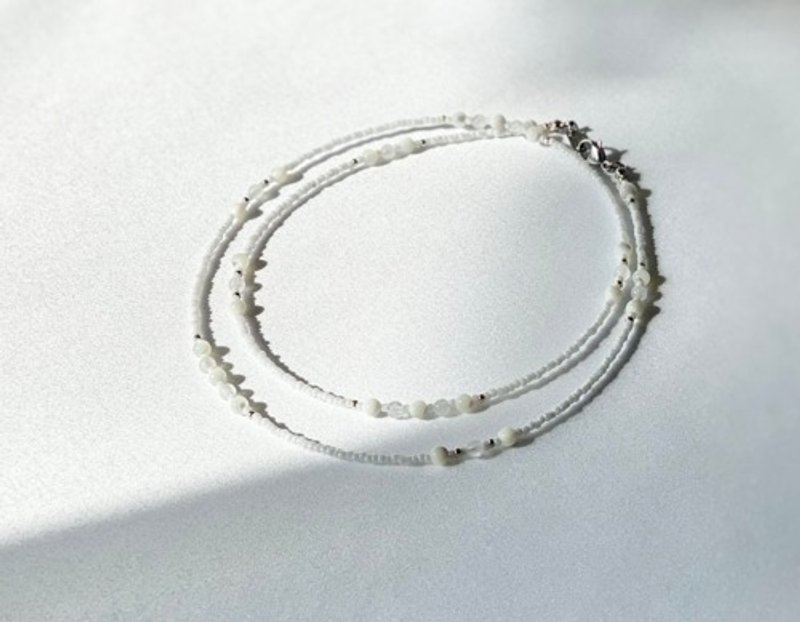 Selene long necklace with moonstone and white beads - Long Necklaces - Semi-Precious Stones White