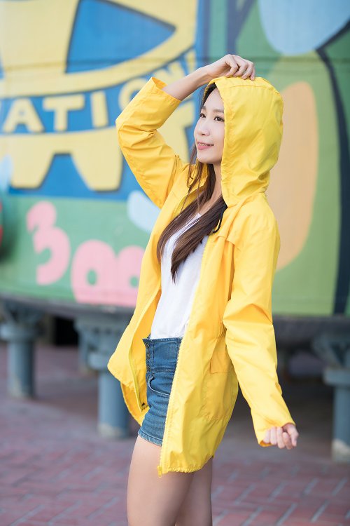 sunrainlike unni陽光防潑水風衣 雨衣 raincoat 雨風衣 防風 防潑水 風衣 透