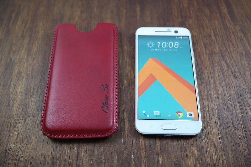 APEE leather handmade ~ plastic phone holster ~ plain dark red - อื่นๆ - หนังแท้ 