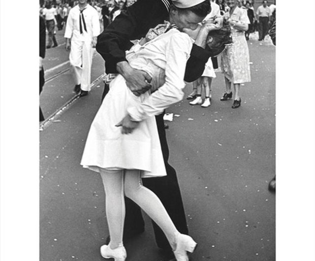 Life Life Magazine】Victory Kiss アメリカ 1945 60 x80 cm - 写真