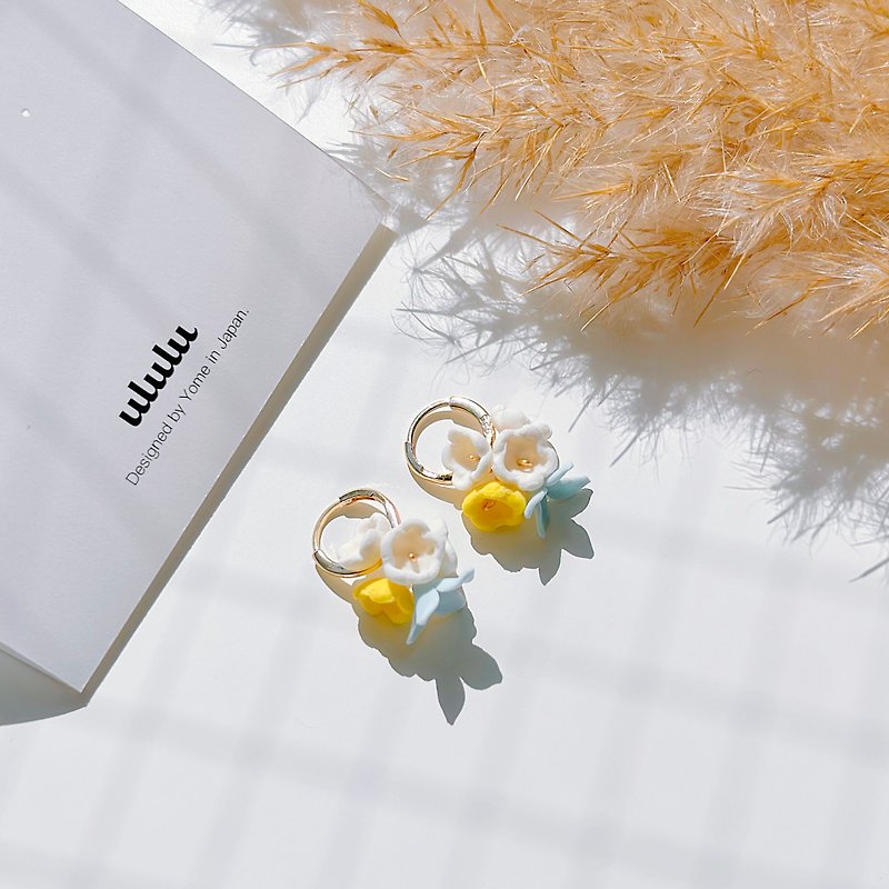 黏土 耳環/耳夾 白色 - Small Flower lover Earrings Accessories Earrings