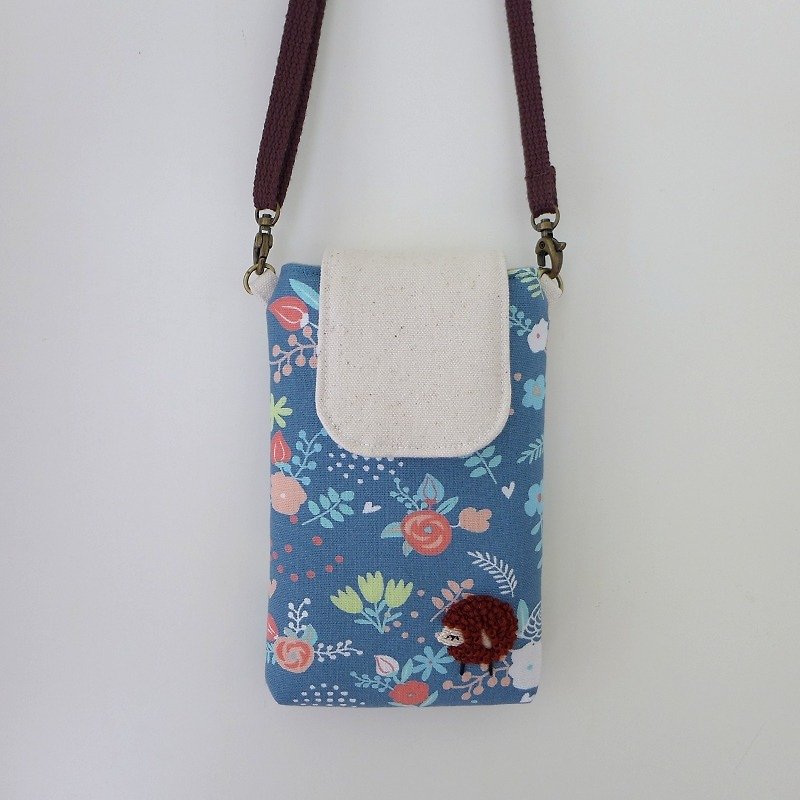 刺繡羊手機包-蕨類彩花朵 (附背帶) - 手機殼/手機套 - 棉．麻 