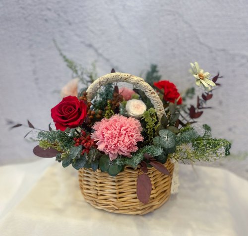 米夏花藝.手作.傢飾 母親節永生花提籃 永生玫瑰 花禮 居家擺飾 新春禮物 自取85折