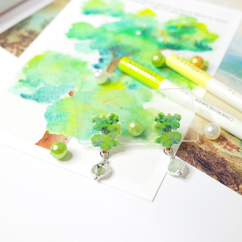 Qie Dong Grape Stone Painting On-Ear Earrings Ear Needles/ Clip-On - Earrings & Clip-ons - Waterproof Material Green