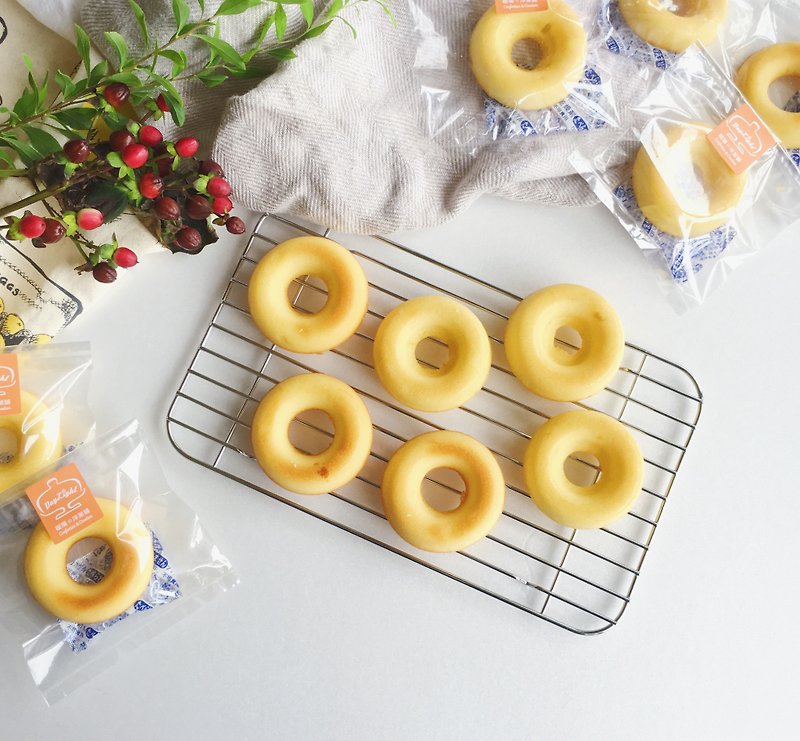 Rechalchia Exclusive Order: Donut Styling Pound Cake & Custom Dog Baby Frost Cookies - เค้กและของหวาน - อาหารสด 