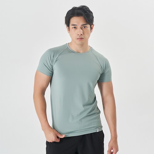 GLADE. 【GLADE.】Core涼感抗UV訓練 男短袖上衣 (消光綠) | 運動上衣
