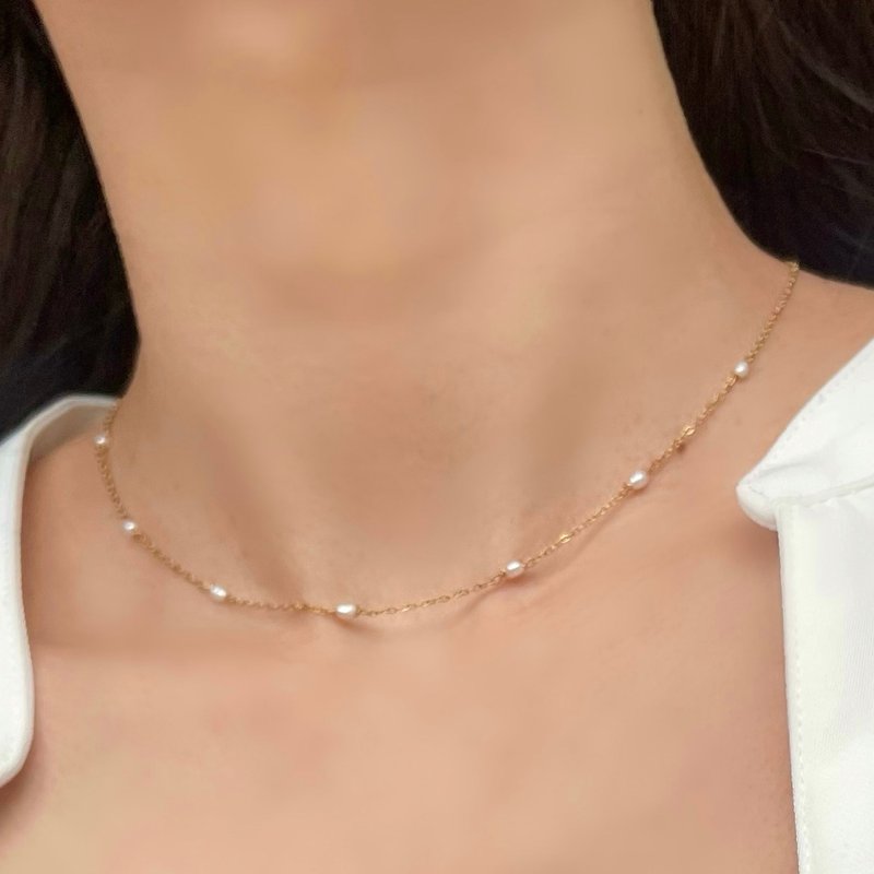 可愛い 小粒 パール 華奢 ネックレス 金属アレルギー対応/淡水パール/サージカルステンレス　珍珠　14k 项链　防過敏　珍珠项链　珍珠項鍊 - 項鍊 - 珍珠 金色