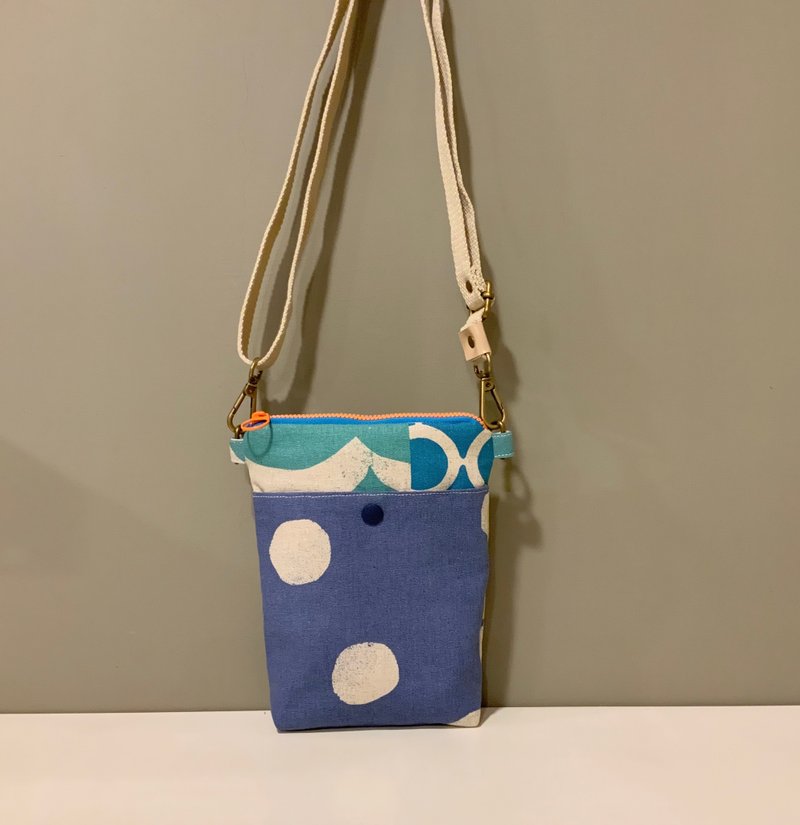 Cloth style designed by Etsuko Furu—cotton crossbody/side backpack/mobile phone bag - Messenger Bags & Sling Bags - Cotton & Hemp 