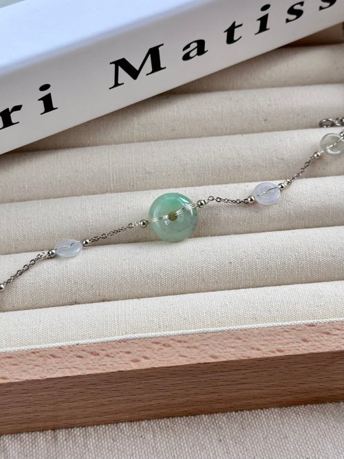 翡翠設計館 / 賞翠•玩翠 EXE Jewelry 綠底灑烏雞厚莊平安扣925銀手鍊 |天然緬甸翡翠