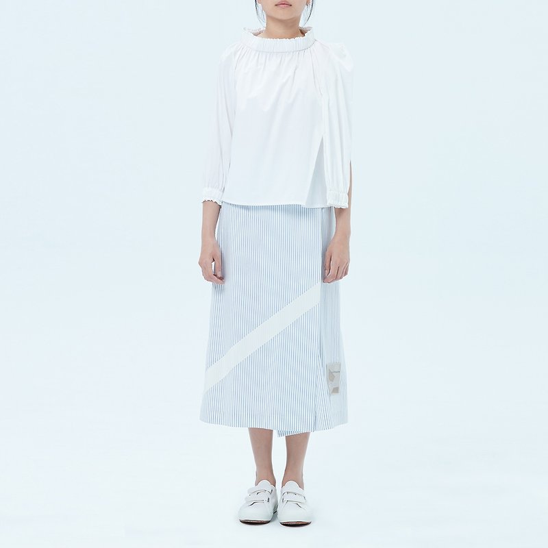 White Asymmetrical Cotton Top - เสื้อผู้หญิง - ผ้าฝ้าย/ผ้าลินิน ขาว