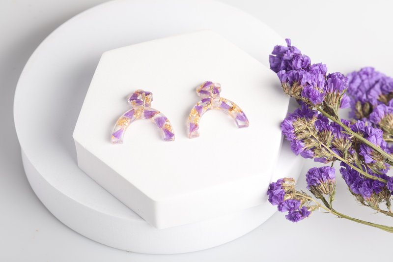 Handmade resin earrings - 耳環/耳夾/耳骨夾 - 塑膠 