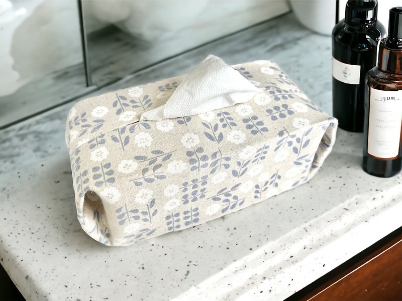 Handmade paper towel covers. Linen small white flowers - กล่องเก็บของ - ผ้าฝ้าย/ผ้าลินิน ขาว