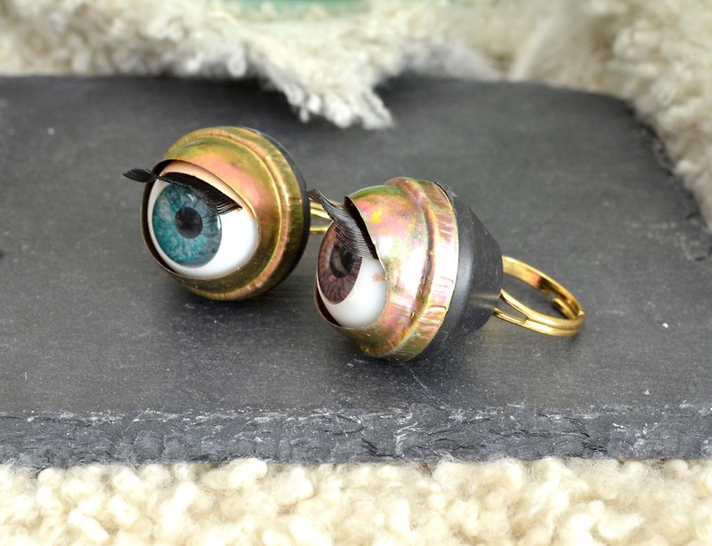 金屬22mm眼珠戒指 可調整尺寸 活動眼珠 戴起眼睛會眨眼 - 戒指 - 其他金屬 