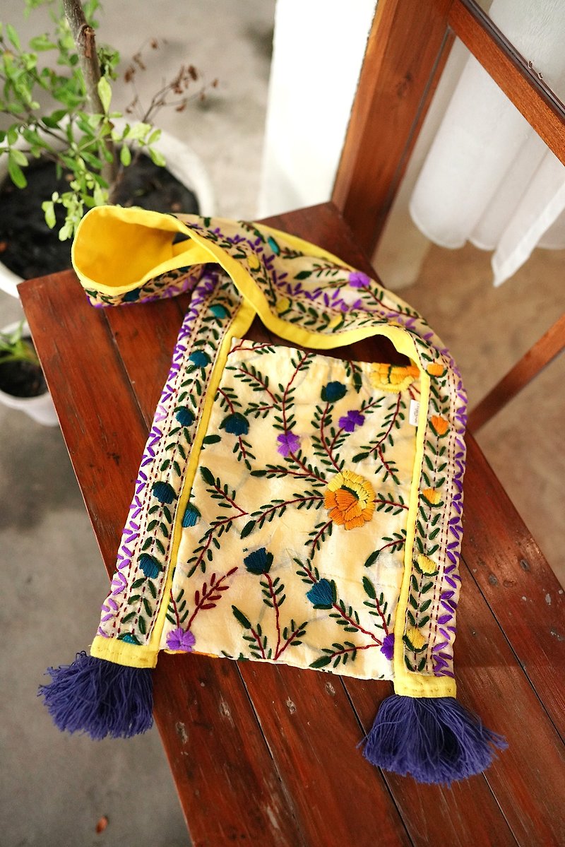 Hand embroidered light yellow floral shoulder bag side bag - Messenger Bags & Sling Bags - Cotton & Hemp Yellow