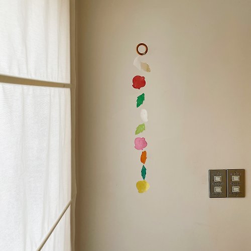 HO’ USE PRE-MADE | Stationery Tulip _Tropical Kitsch | Shell Wind Chime Mobile | #1-291