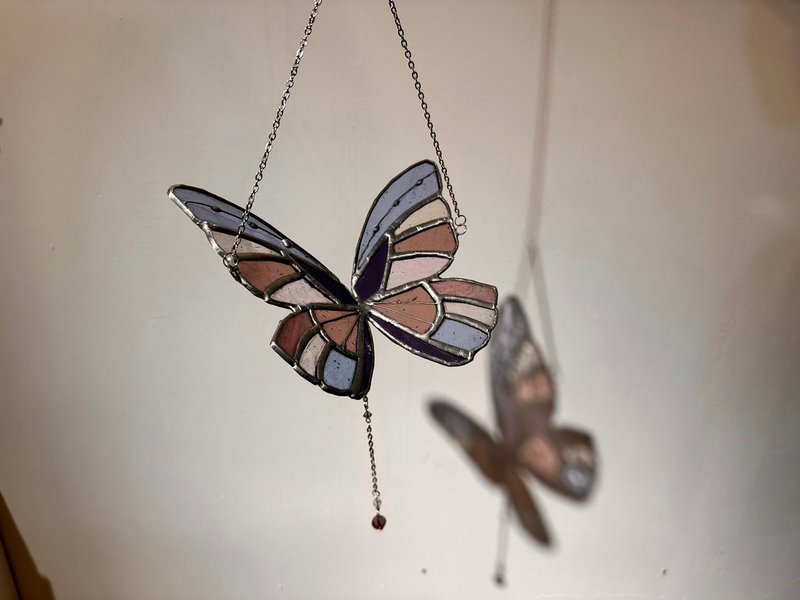 Fantasy Purple Butterfly Ornament - ของวางตกแต่ง - แก้ว 