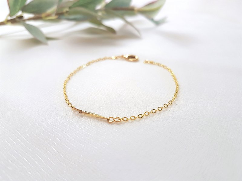 Simple line thin word bracelet - สร้อยข้อมือ - ทองแดงทองเหลือง สีทอง