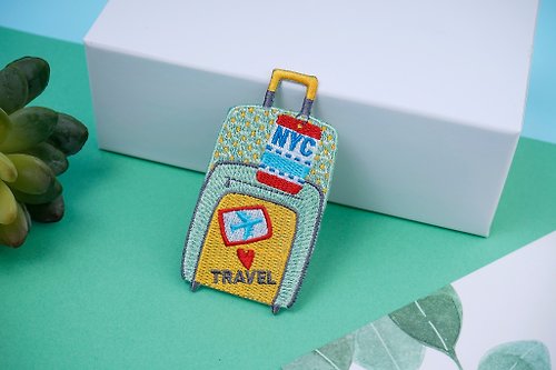 ICONA 【旅行刺繡】綠行李箱 (繡布貼 / 卡套)