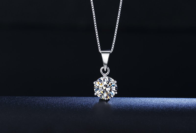 Moissanite Moissanite 60 points 1-3 carat single diamond sparkling necklace Taip - Necklaces - Other Materials 