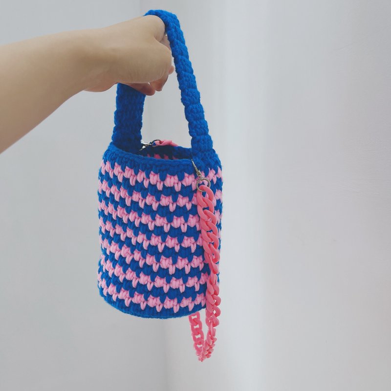 Mother's Day Gift Box Mother's Day Gift Box [Seasonal Special Offer] [Out of Print Special Offer] Handmade Crocheted Contrast Color Water - Messenger Bags & Sling Bags - Cotton & Hemp Blue