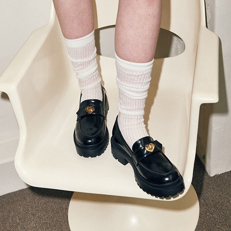 PRE-ORDER 韓国ハンドメイド MACMOC Hatte おしゃれな厚底ローファー BLACK - 革靴 - その他の素材 