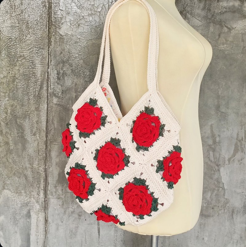 กระเป๋าถักเชือกฟอก Granny Square Rose Bag - กระเป๋าถือ - ผ้าฝ้าย/ผ้าลินิน 