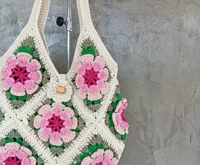 グラニースクエアの花バッグ - ショップ siriwanbag トート