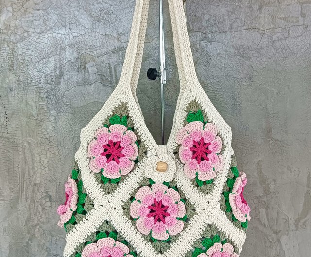 グラニースクエアの花バッグ - ショップ siriwanbag トート