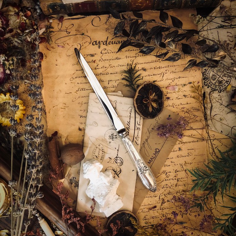 French Art Nouveau Sterling Silver Handle Engraved Letter Opener D - กรรไกร - เงินแท้ สีเงิน