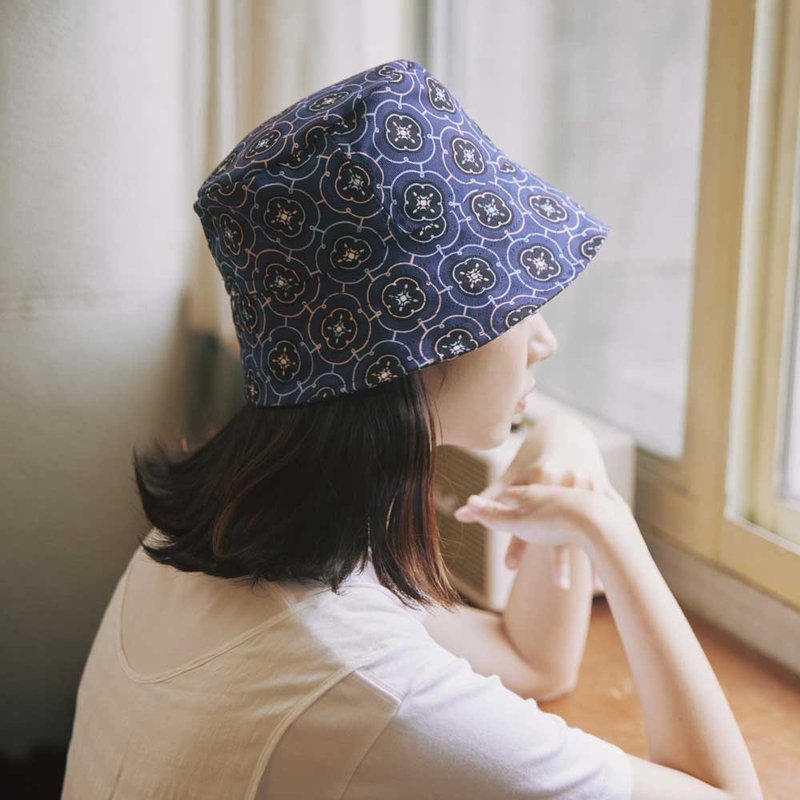 Sunshade Fisherman Hat-Glass Begonia No. 3/Elegant Blue - หมวก - ผ้าฝ้าย/ผ้าลินิน 